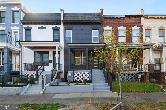 Photo - 517 Florida Ave NE