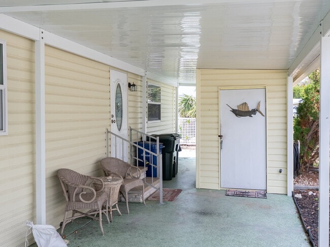 Photo - "Charming 2-Bed Furnished Annual Retreat in Venice, FL – Your Cozy Home Awaits!"