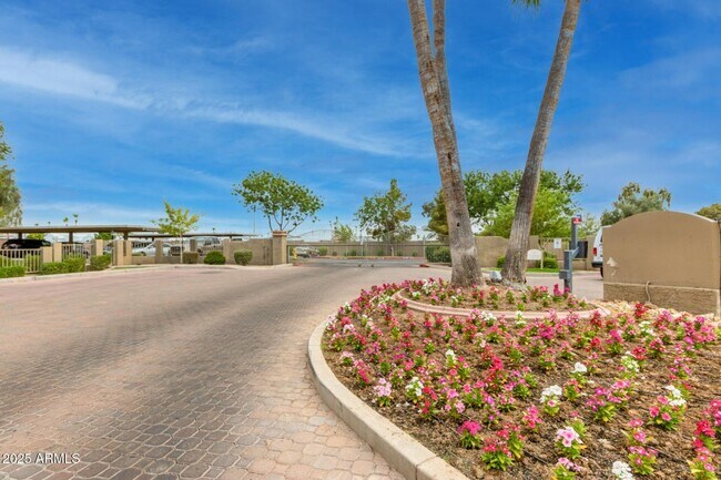 2929 W Yorkshire Dr Unit 1033