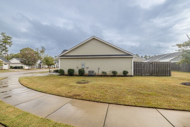 Photo - 1043 Wildfire Cir