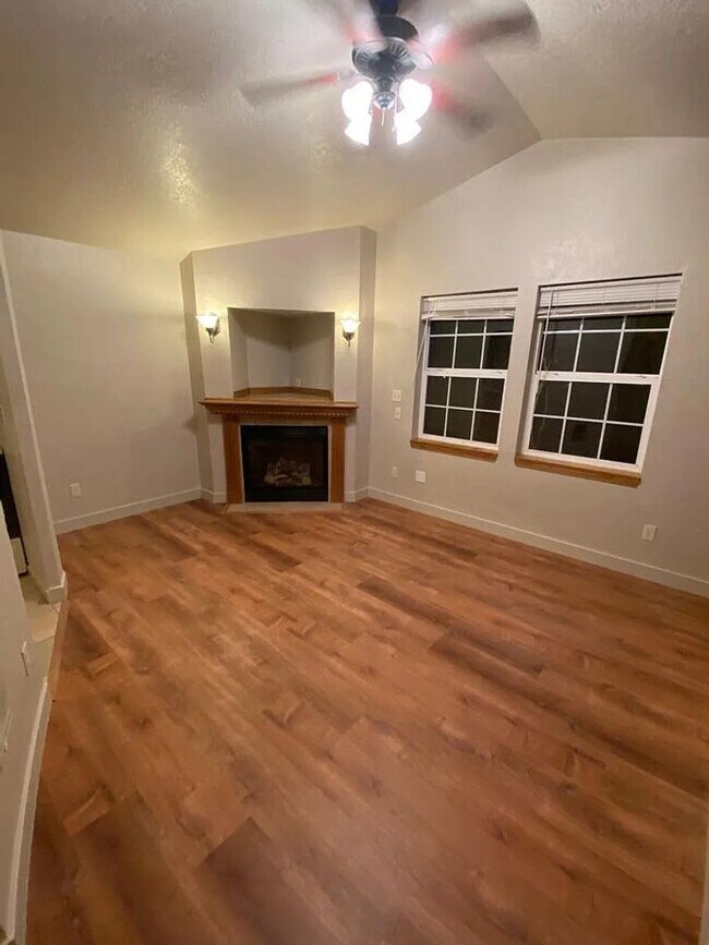 Photo - 541- 6th st Unidad #2