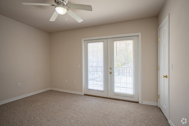 2BR, 1.5BA Townhouse - 1,000SF