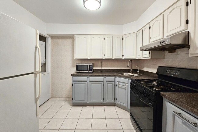 Photo - 41 Alan Terrace Unit 1