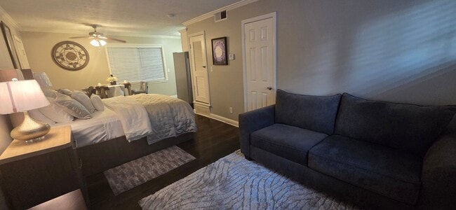 Photo - 21 Delmont Dr NE Unit 6