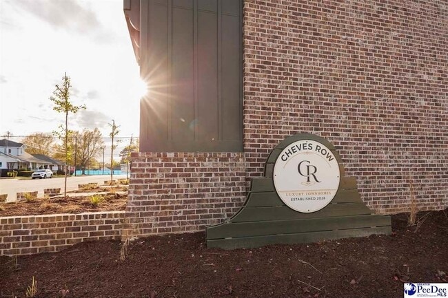 Photo - 501 W Cheves St