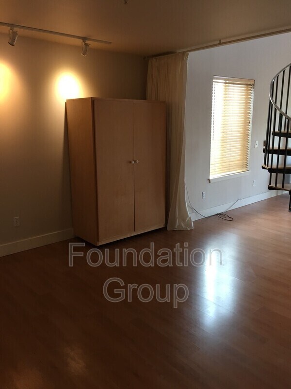 Photo - 4038 Stone Way N