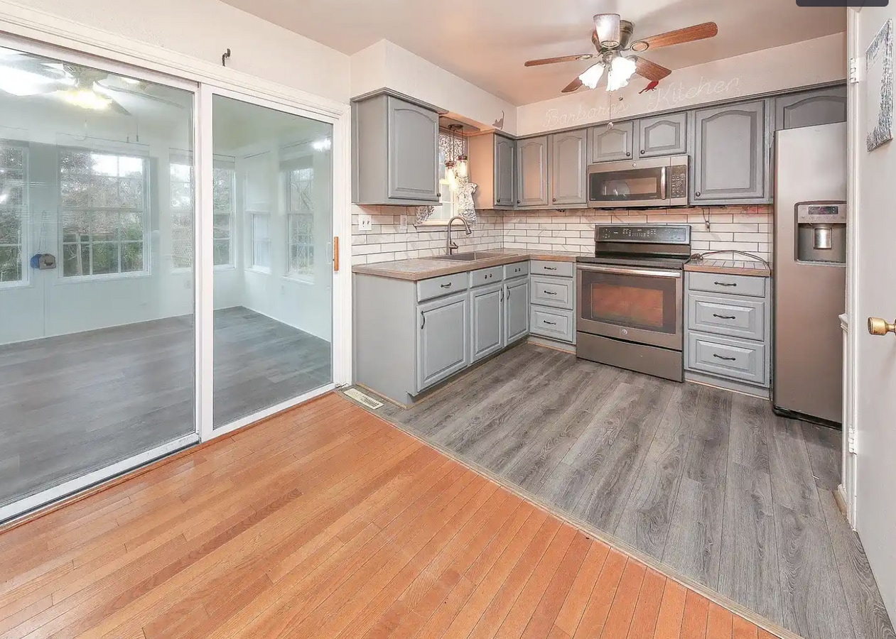 Photo - 102 Mitchell Ct