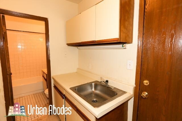 Photo - 814 W Cornelia Ave Unit M03B