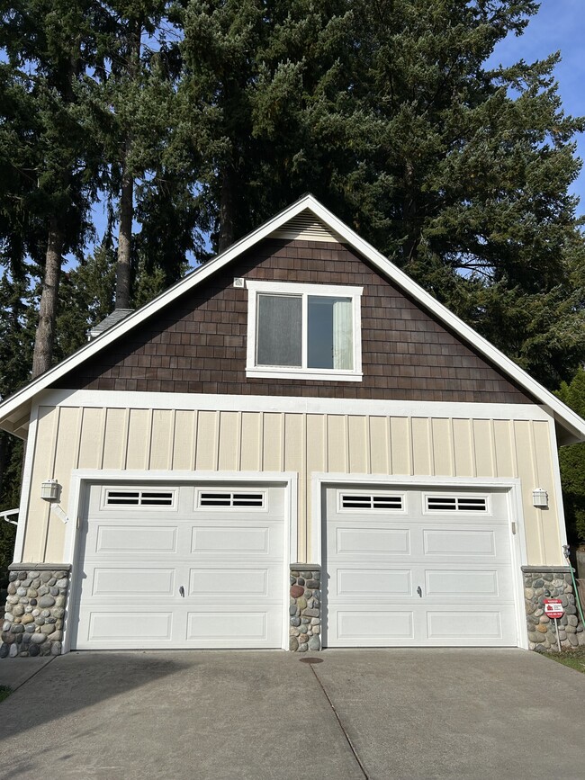 Photo - 240 Lake Louise Dr SW Unidad Lake Louise