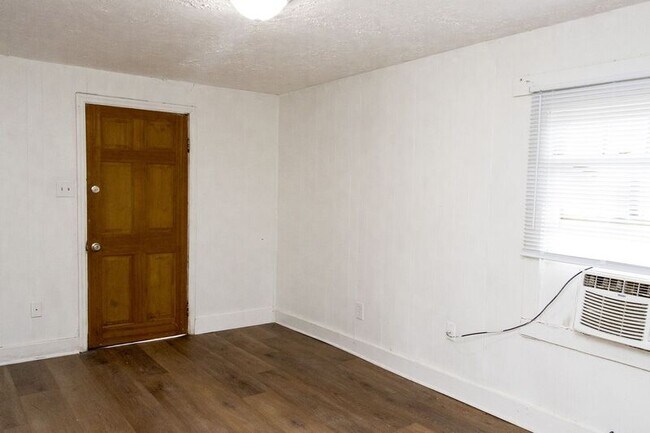 Photo - 4278 Spriggs St Unidad 1