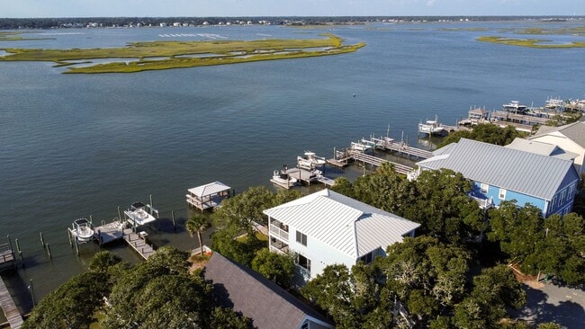 Photo - Seasonal Rental: Total Relaxation with Sou...