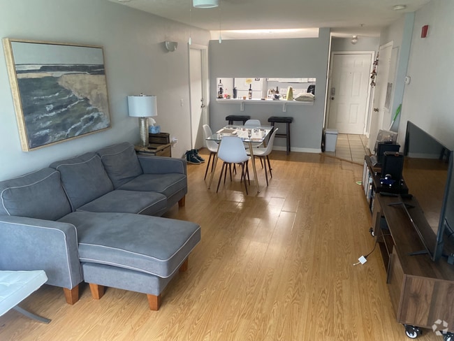 Building Photo - 4000 SW 23rd St Rental