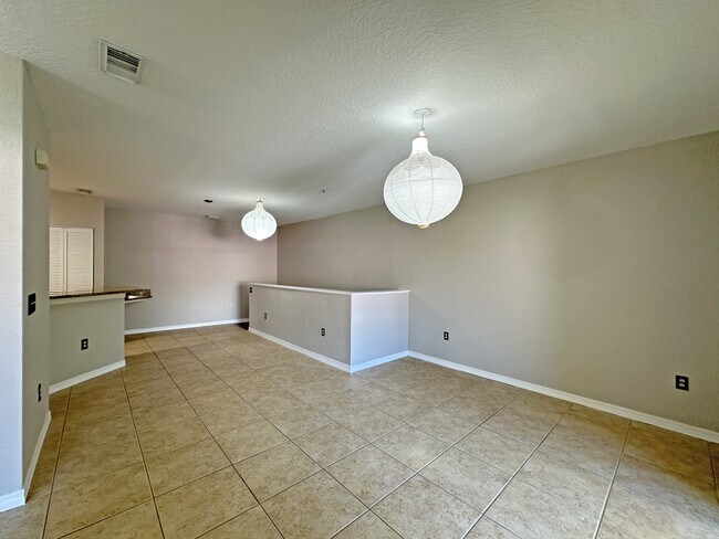 Photo - 152 SW Peacock Blvd