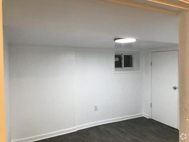Building Photo - 236 Cator Ave Rental