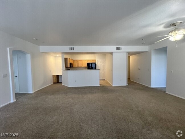 Building Photo - 5855 Valley Dr Unit 1081 Rental