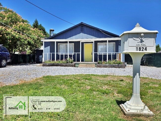 Building Photo - 1824 Heller Ln