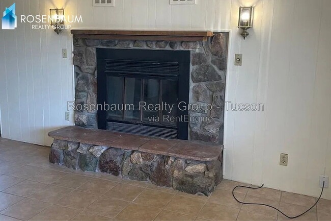 Photo - 3611 E Glenn St Unit 1