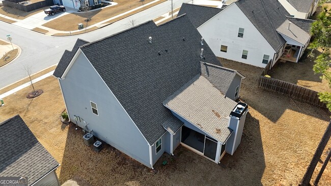 Photo - 21 Long Branch Trail