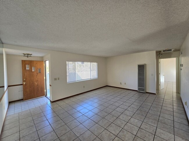 7717 Victor Vista Ave