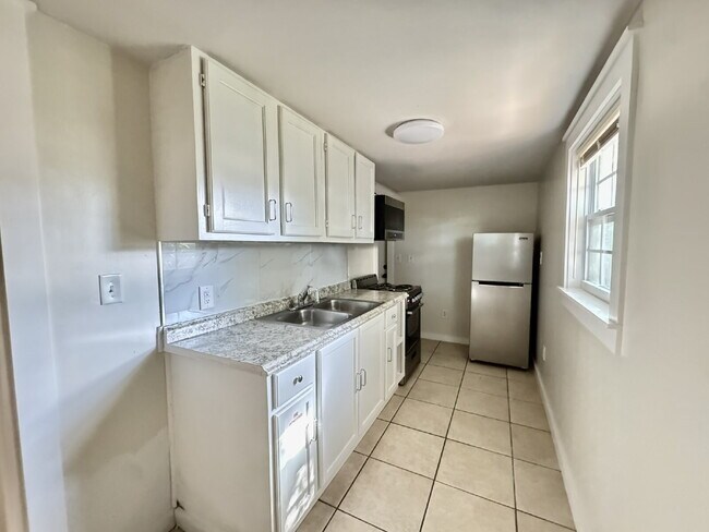 "Charming 2 Bed/1 Bath Home in Panama City Beach, FL - Your Perfect Beach Getaway!"