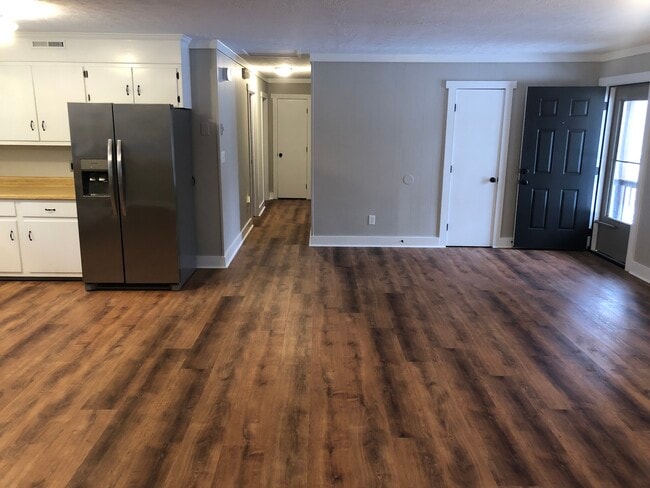 Área de estar de concepto abierto - 21116 Wells St