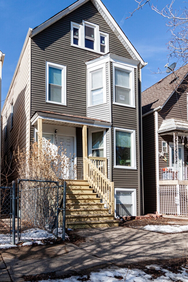 Photo - 2968 N Ridgeway Ave Unit 2R