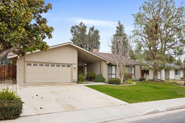 Photo - 7808 Selkirk Dr