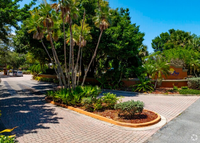 225 S Tropical Trl, Merritt Island, FL 32952 - Sunset Bay Apartments