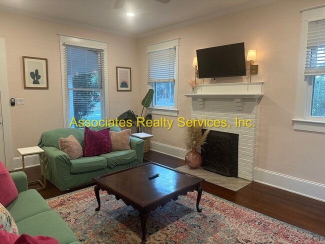 Photo - Totally Remodeled Vintage Home - FULLY FURNISHED!!!