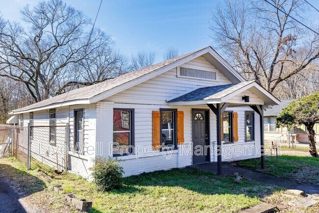 Photo - 2212 20th St N