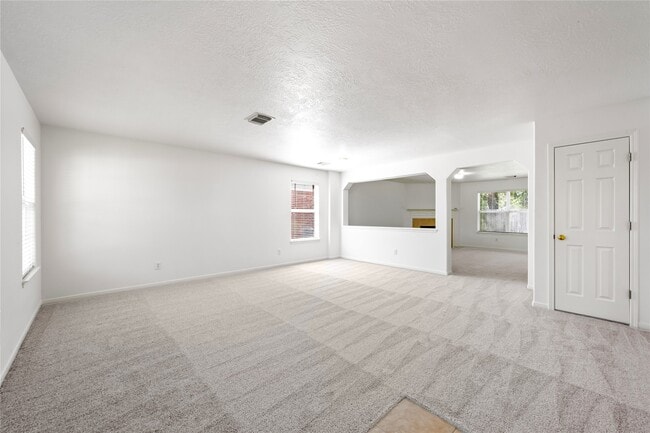 Photo - 5019 Woodland Meadows Ln