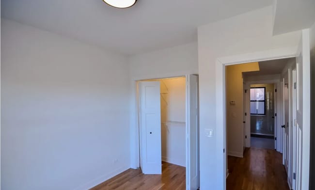 Photo - 2209 W Eastwood Ave Unit 2N