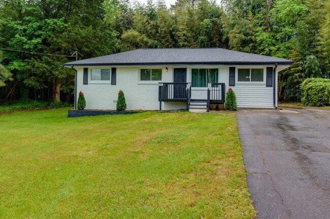 Building Photo - 2636 Sandtown Rd SW