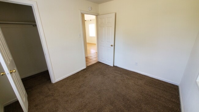 Photo - 3-2 in Southlawn!