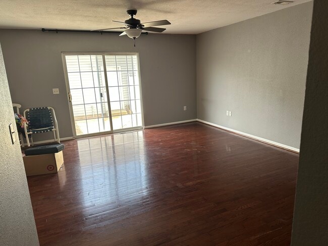 Photo - 5503 SW Chapella St