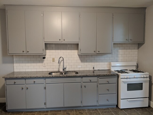 Photo - 3244 Humboldt Avenue South
