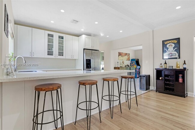 Photo - 535 SW 39th Ave