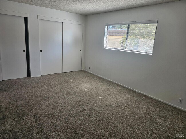 Photo - 2218 Clay St