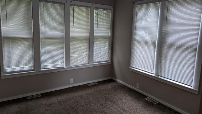 Photo - 1221 Gratiot Ave