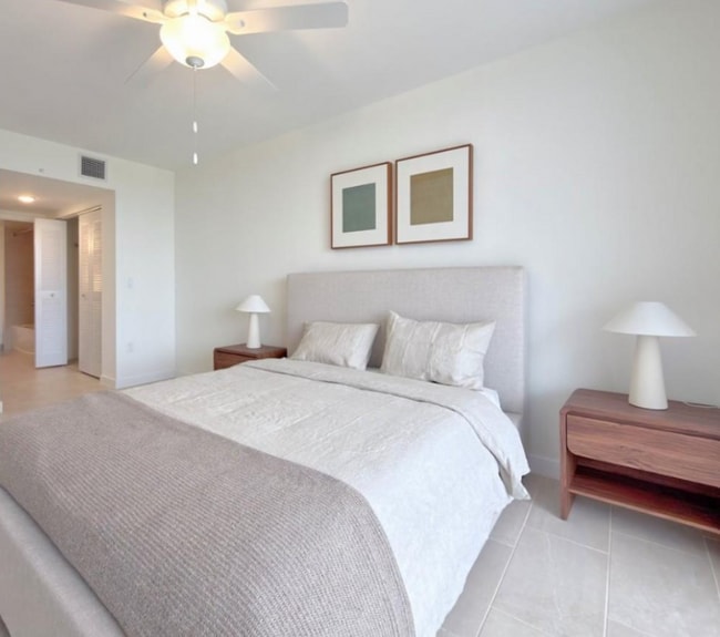 Photo - 11240 Northwest Dr