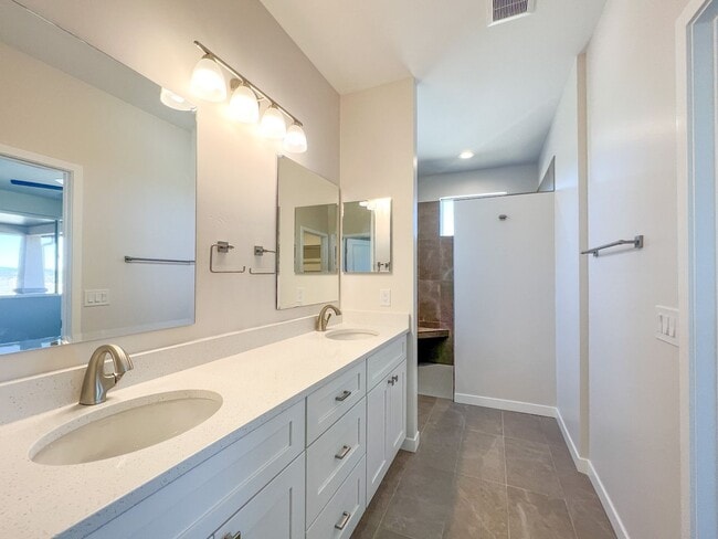1496 Sangria Dr