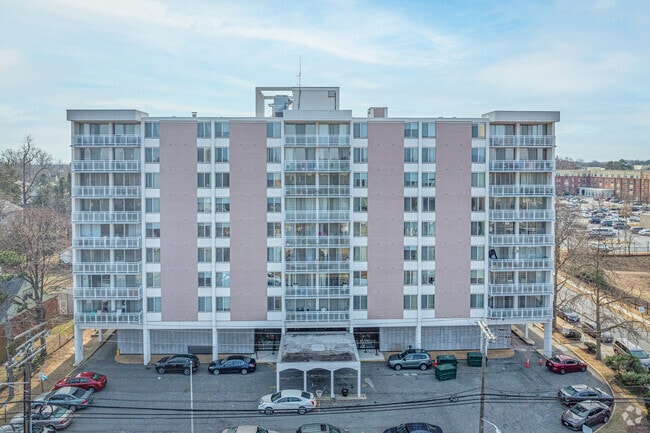 Photo - Strathmore Tower