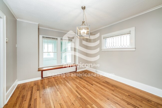 Photo - 134 Maplehurst Ave