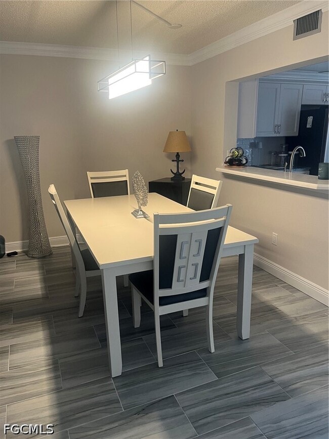 Photo - 7430 Lake Breeze Dr Unit 403