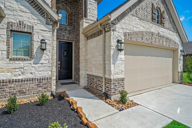 Photo - 2403 Madera Landing Ln