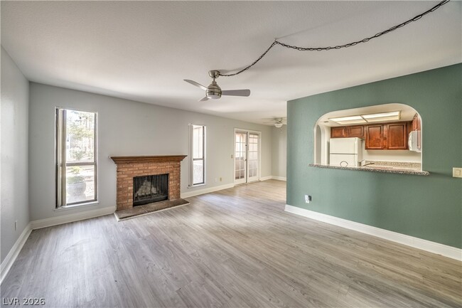 Building Photo - 3411 Sunfish Dr Unit B