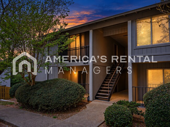 Photo - 406 Skyview Dr