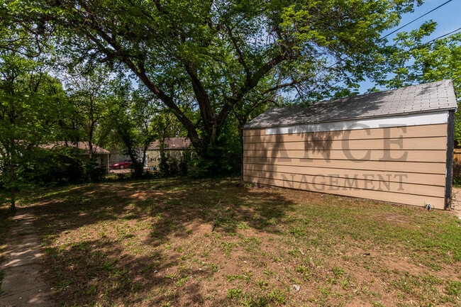 Photo - 2219 N Prince St