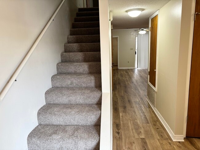 Building Photo - 2 Cinderella Ln NW