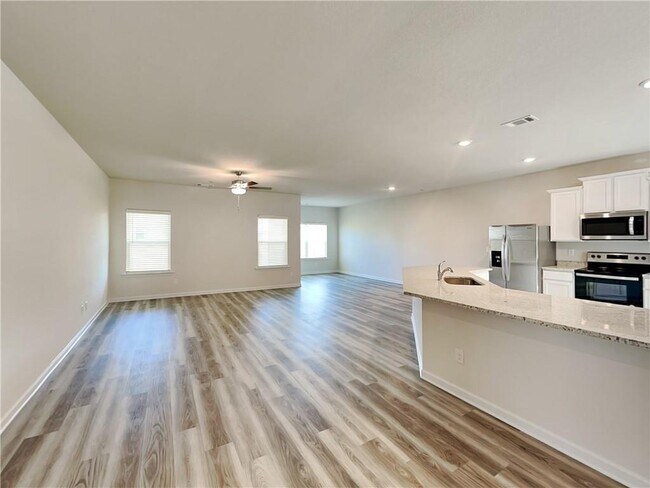 Photo - 1201 Fendt Dr